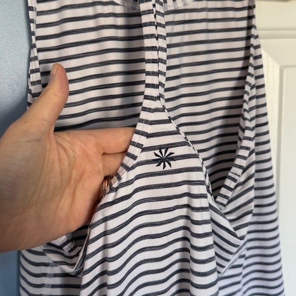 EUC Athleta Tank Navy/White stripe M - Picture 7 of 7